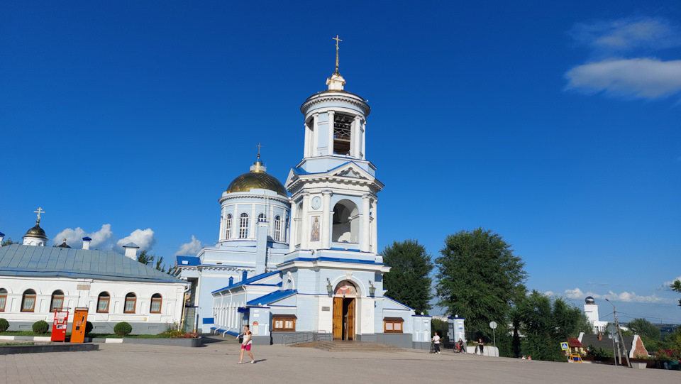 Покровский собор — KIA Sorento (2G)