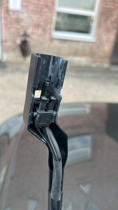 31490720 скребок стеклооч. Volvo | Запчасти на DRIVE2
