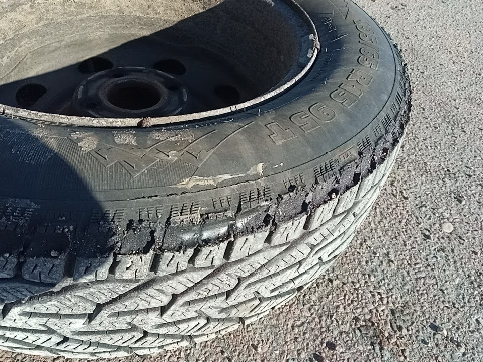 Сгнила опорная чашка пружины — Peugeot 406, 1,9 л, 1996 года | поломка ...