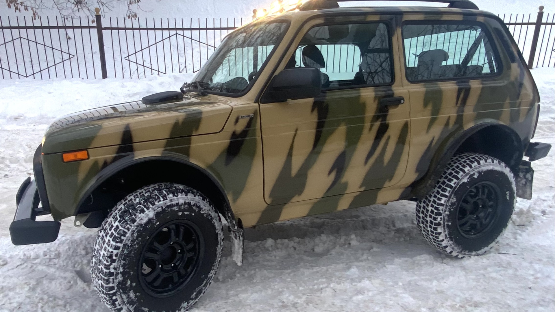 Продажа Lada 4x4 3D 2023 (бензин, МКПП) — с историей обслуживания —  DRIVE2.RU