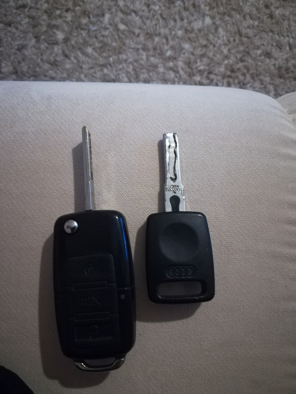 Иногда не срабатывает иммобилайзер — Audi A4 (B5), 1,9 л, 1997 года ...