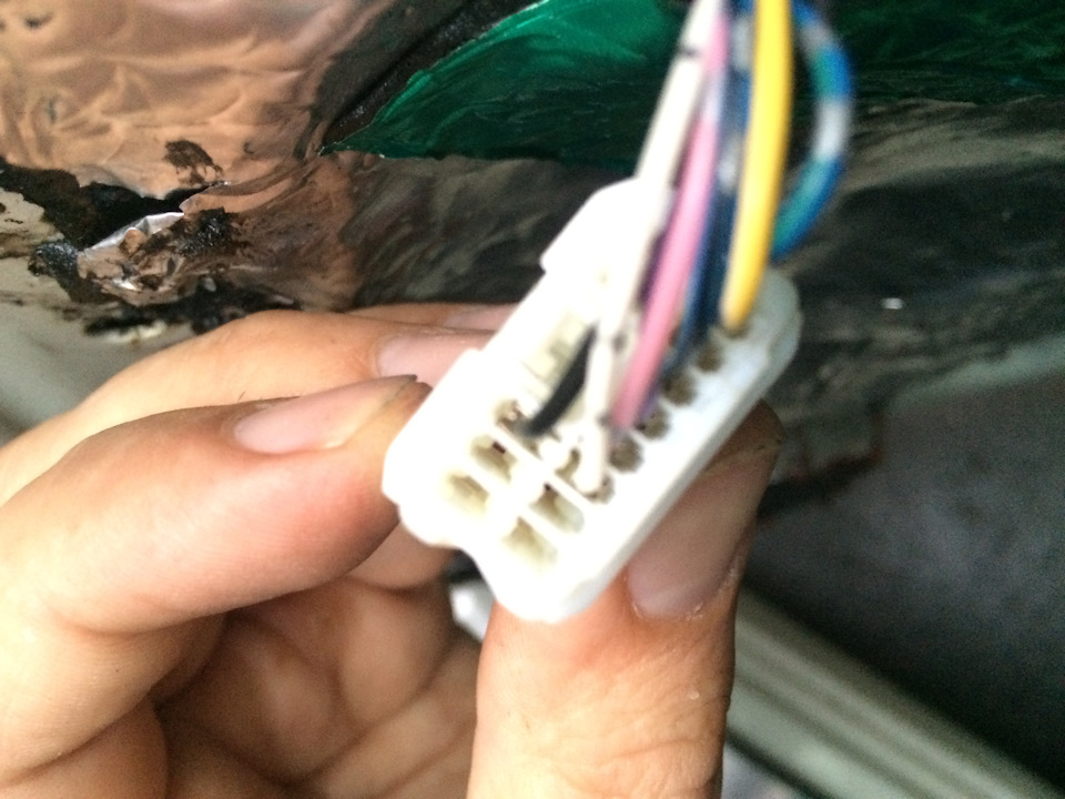 подключение обогрева зеркал заднего вида (ушей) — Honda Fit (2G), 1,5 л ...