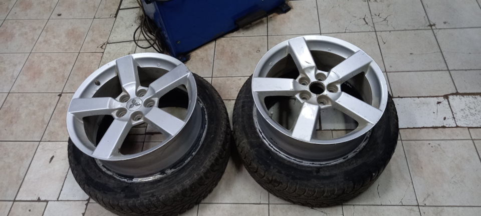 Покупка дисков от аутлендера и их покраска — Mitsubishi Lancer X, 1,6 л ...