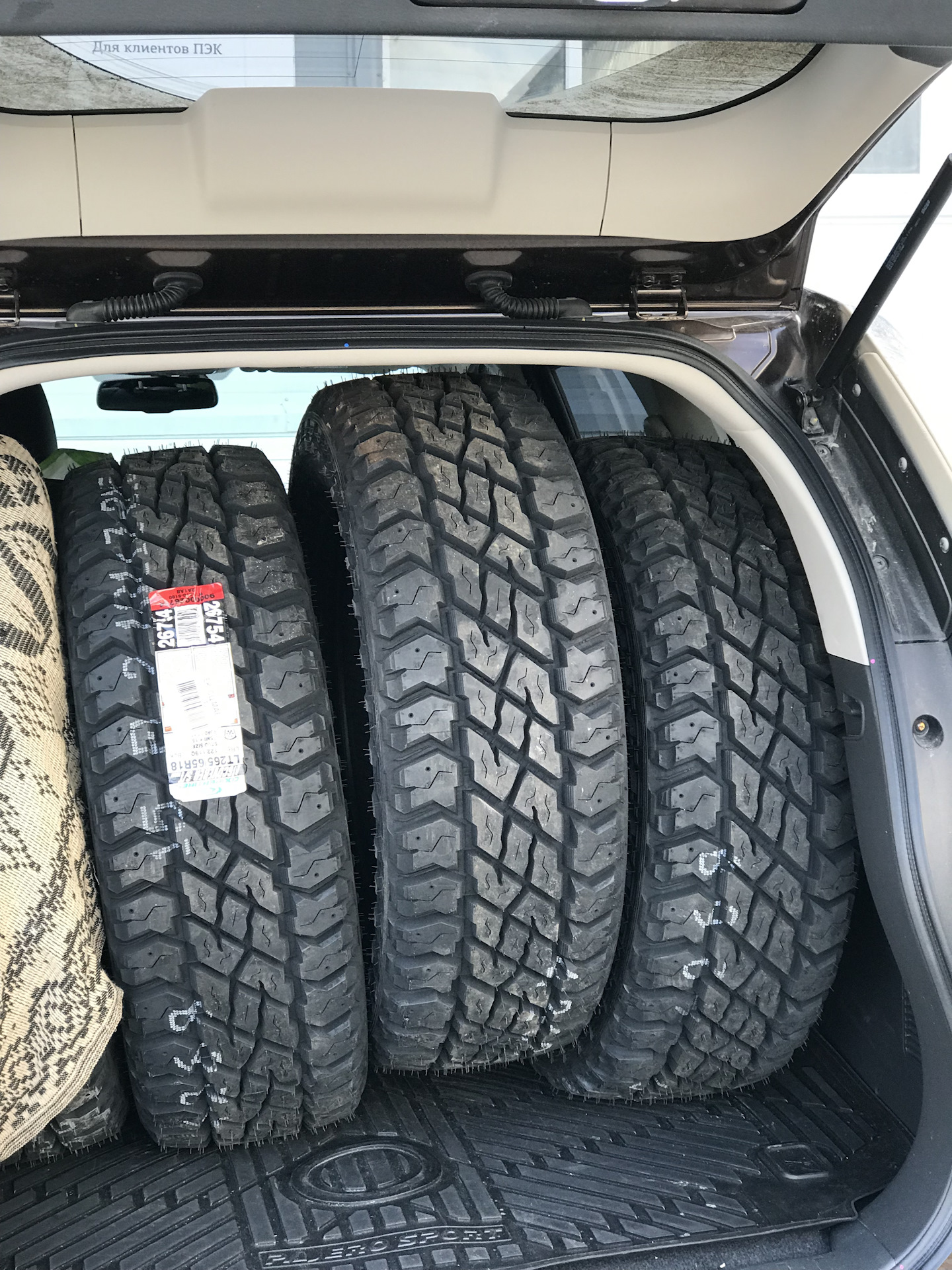 265/60/18 шина ханкук. Максис липучка. Goodyear wrangler all-terrain adventure with kevlar 108t. Goodyear wrangler at adventure 265/60 r18. Зимняя резина 265 60 r18 для внедорожников.
