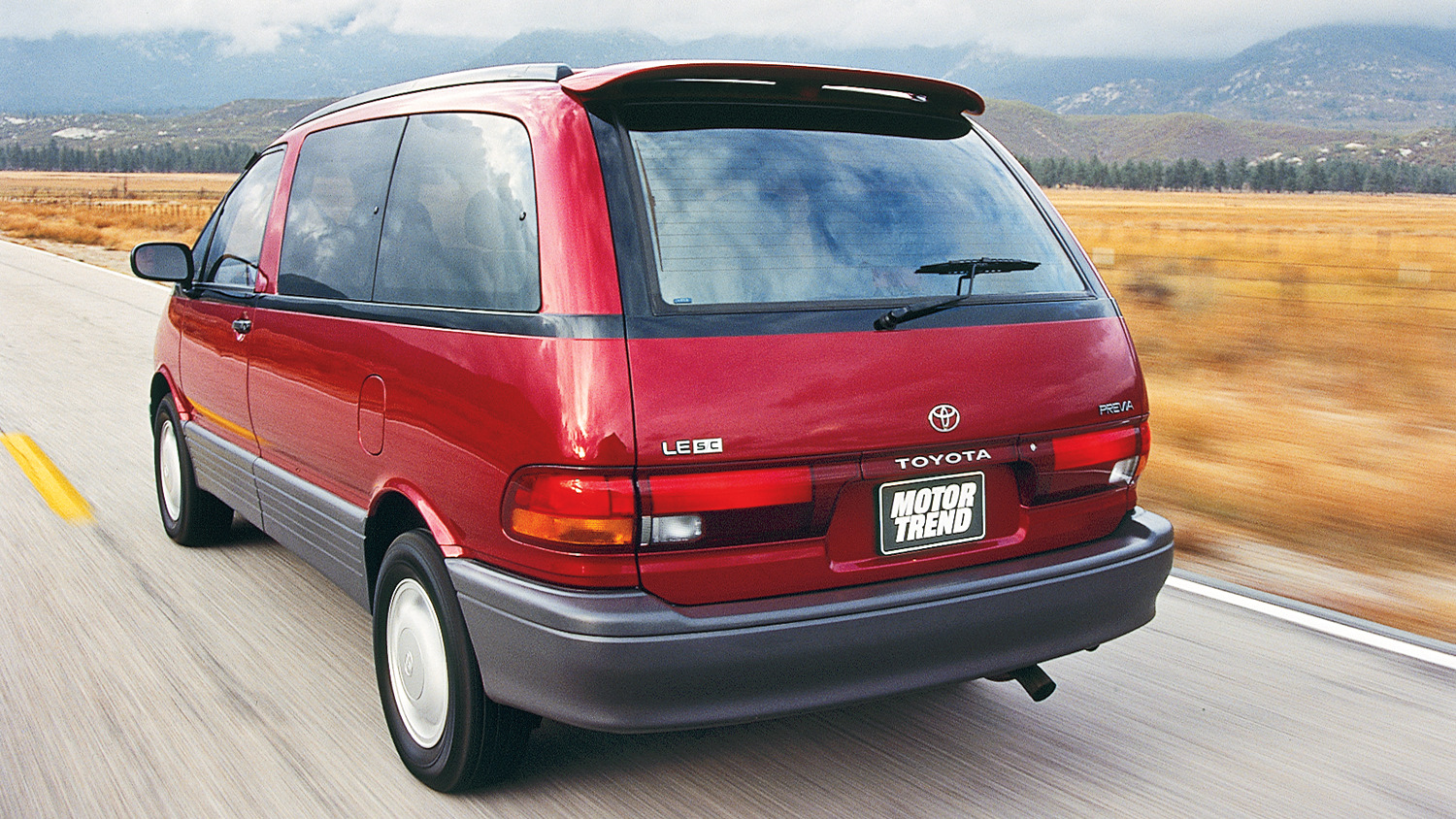 Toyota previa фото