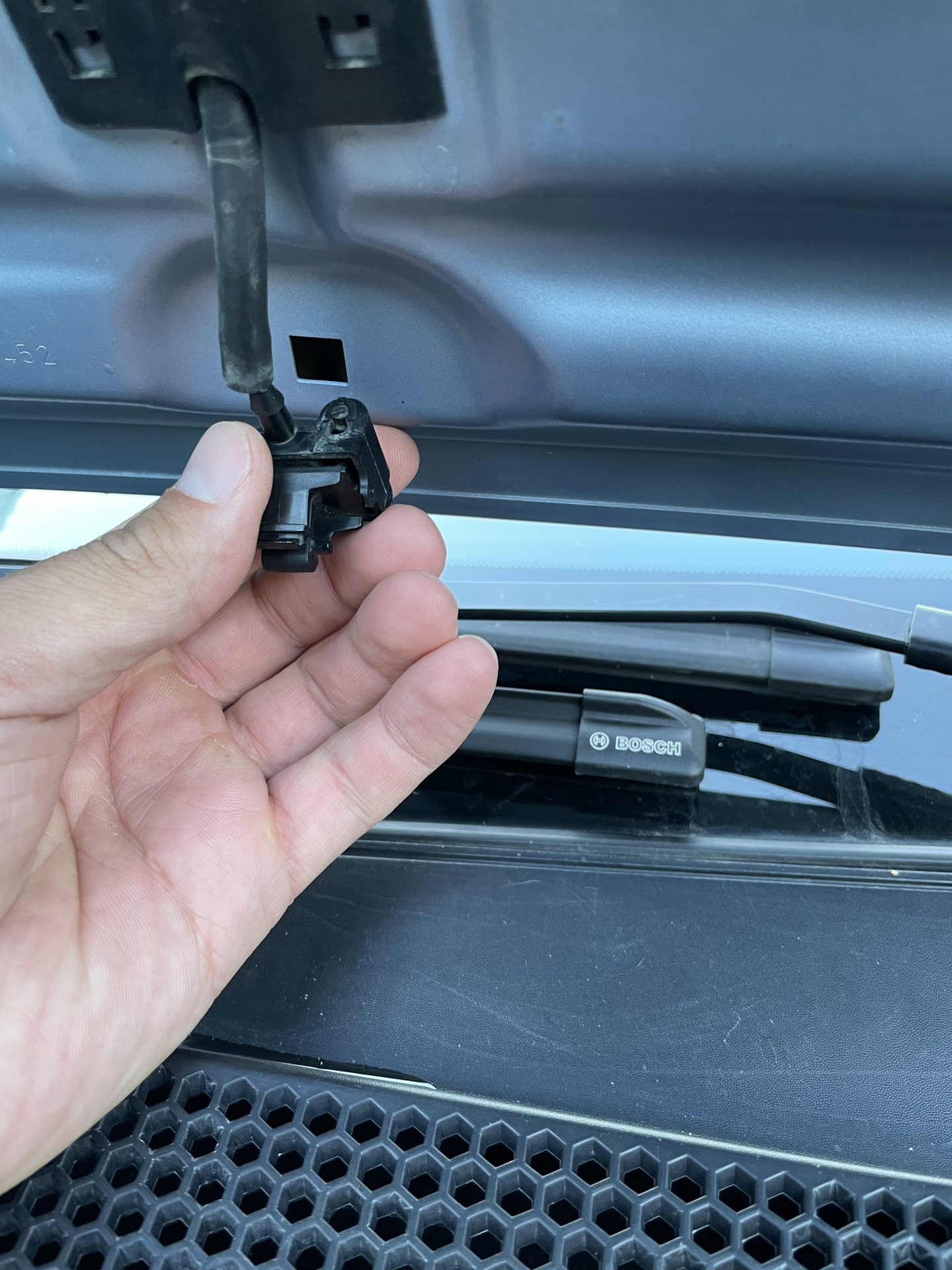 регулировка жиклера омывателя лобового стекла — Citroen Grand C4 ...