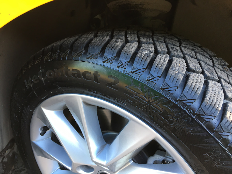 Зима Continental IceContact 2 215/55 R17 — Skoda Superb Mk3, 1,8 л ...