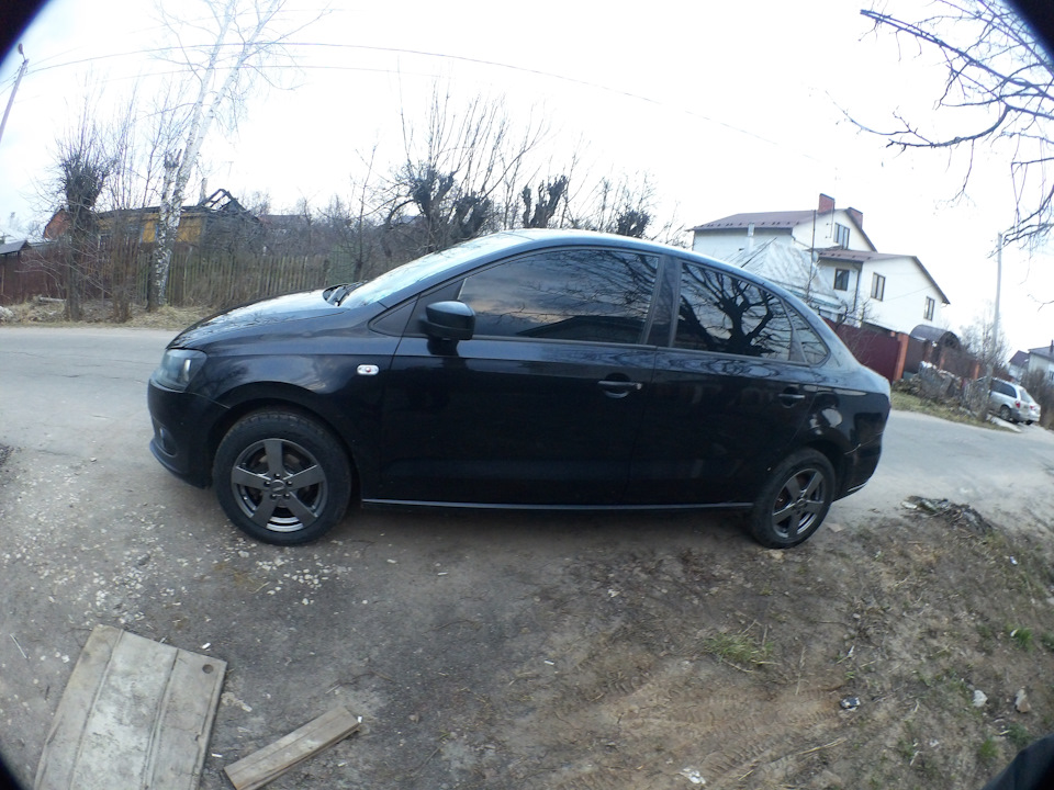 Лето на оценку))) — Volkswagen Polo Sedan, 1,6 л, 2011 года | колёсные ...