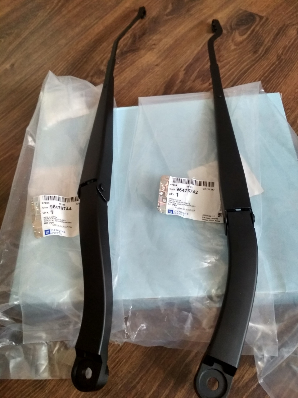 Течет термостат рено логан - 86 фото