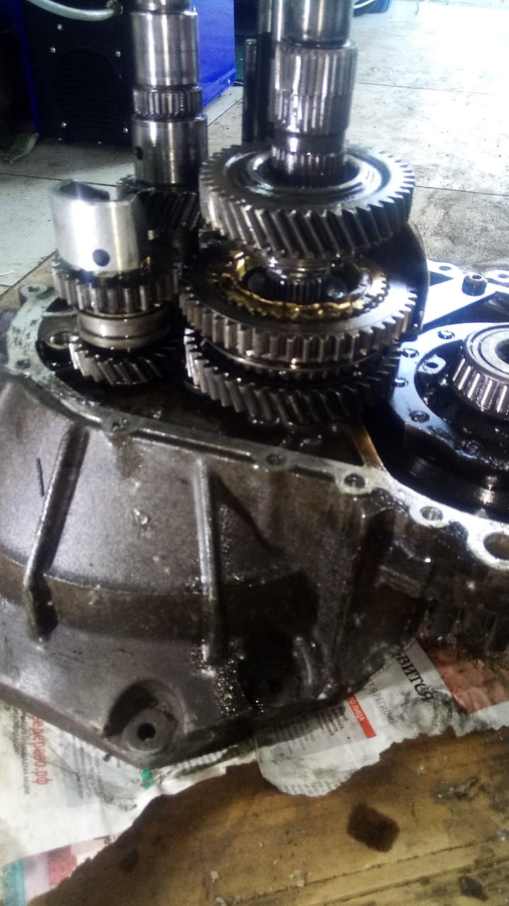 Переборка кпп ваз 2114. Механическая коробка передач разборка. Механическая коробка передач разборка. Кпп ваз 2110 в разборе. Механическая коробка передач разборка.