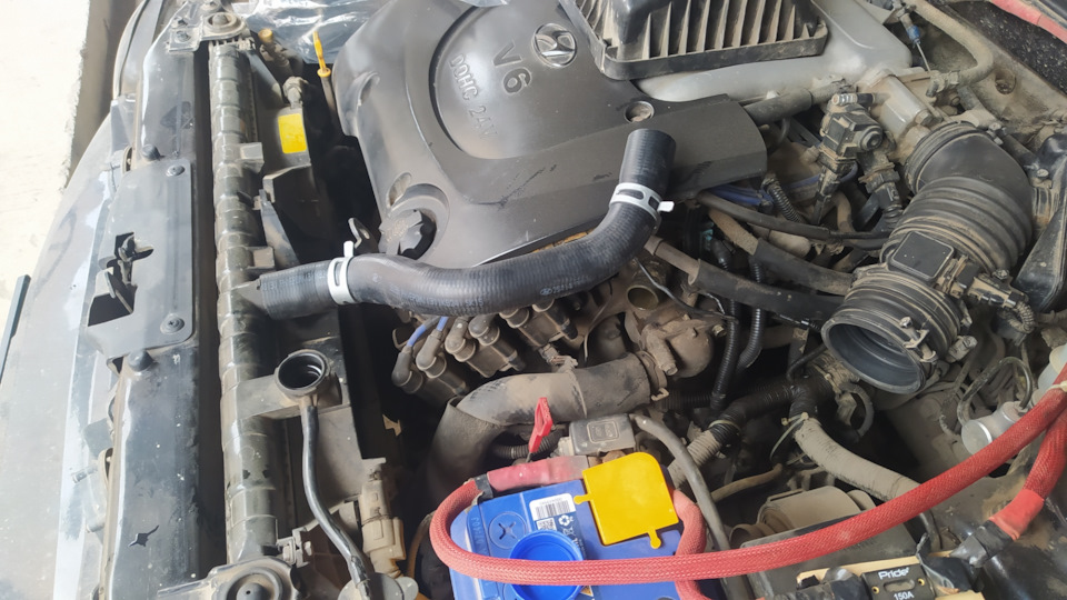 Лопнул верхний патрубок радиатора — Hyundai Sonata IV (EF), 2,7 л, 2005 ...