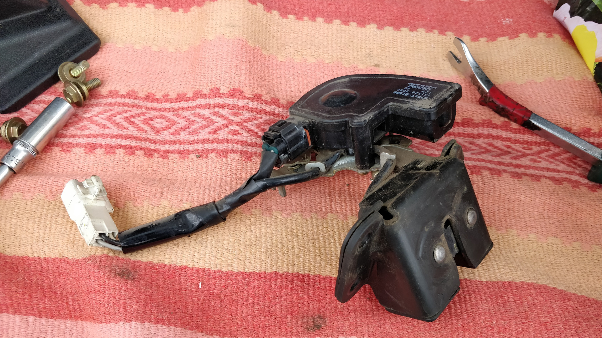 Регулировка стеклоподъёмника Тойота в режиме Auto Up. - Toyota RAV4 (II), 2 л, 2