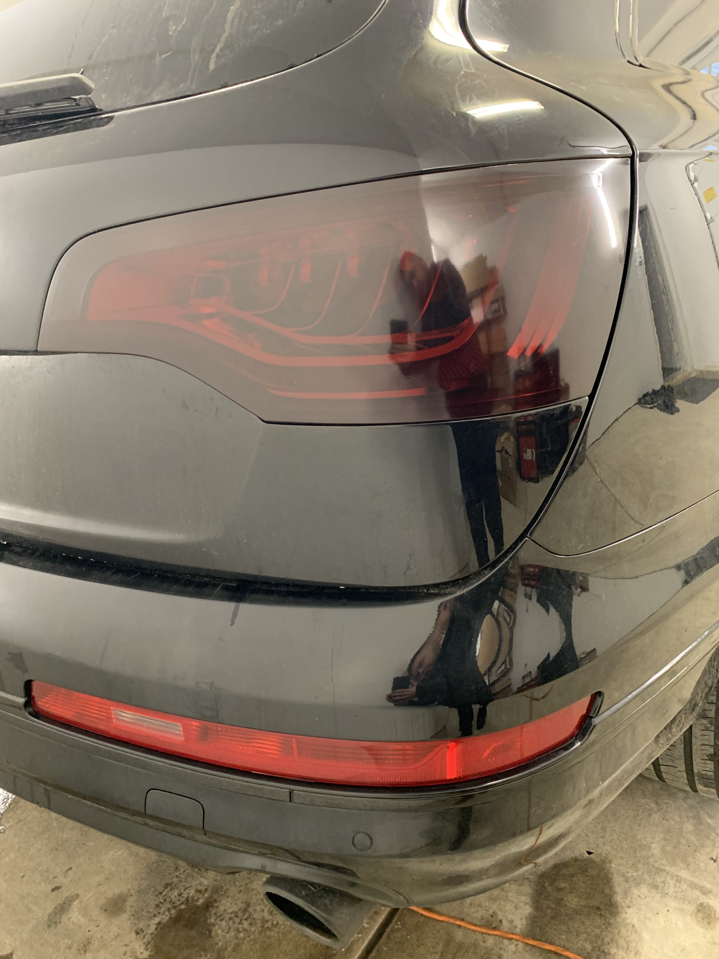 Как снять задние фонари q7 Тонировка задних фар ку 7 - Audi Q7 (1G), 3 л, 2014 года стайлинг DRIVE2