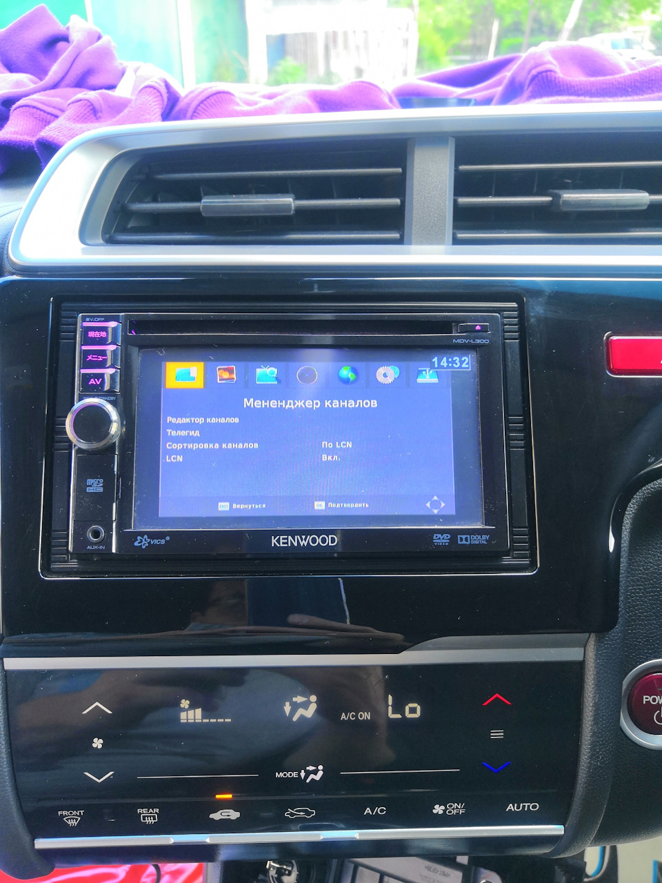 Установка DVB T2 приставки — Honda Fit (3G), 1,5 л, 2014 года ...