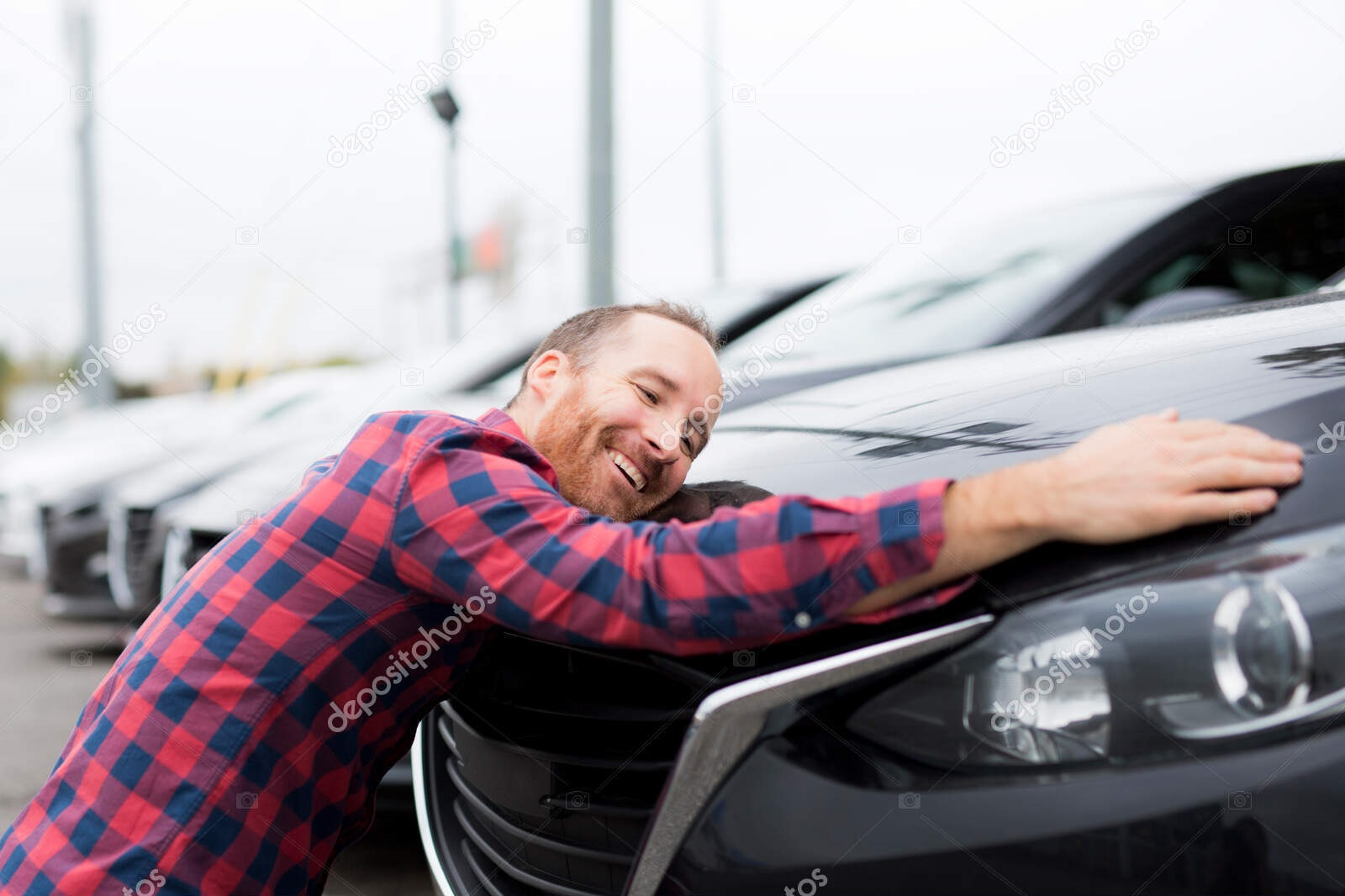 His new car is. Мужчина о нимает машину. Обнимает машину. Мужик обнимает машину. Мужчина обнимает свою машину.