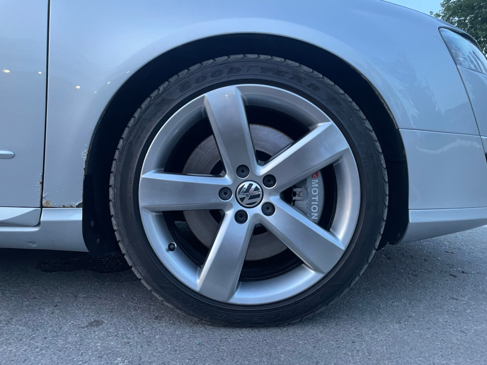 Перед — Volkswagen Passat Variant (B6)