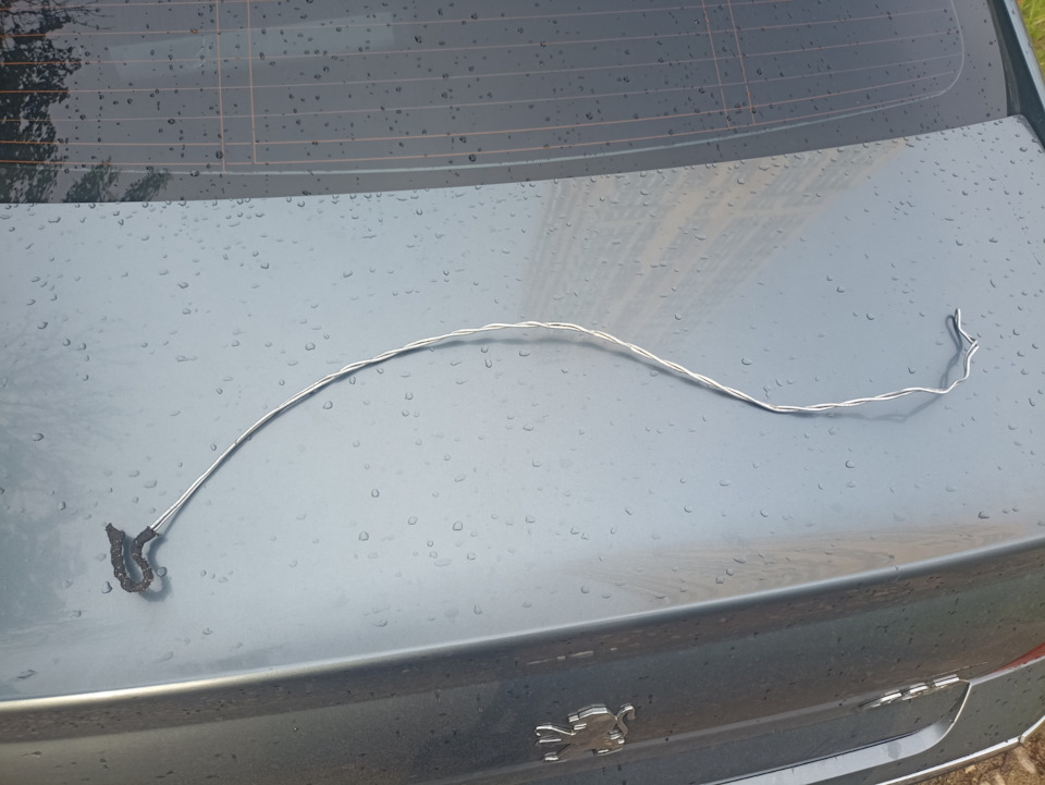 Замена батарейки в брелке и как открыть машину без ключей — Peugeot 407 ...