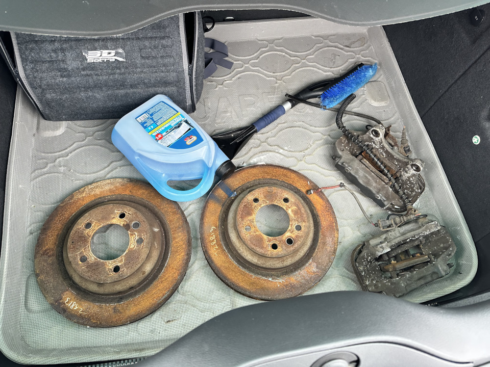 358mm Здание тормоза от Audi Q7 4.2TDI — Volkswagen Touareg (1G), 4,2 л ...