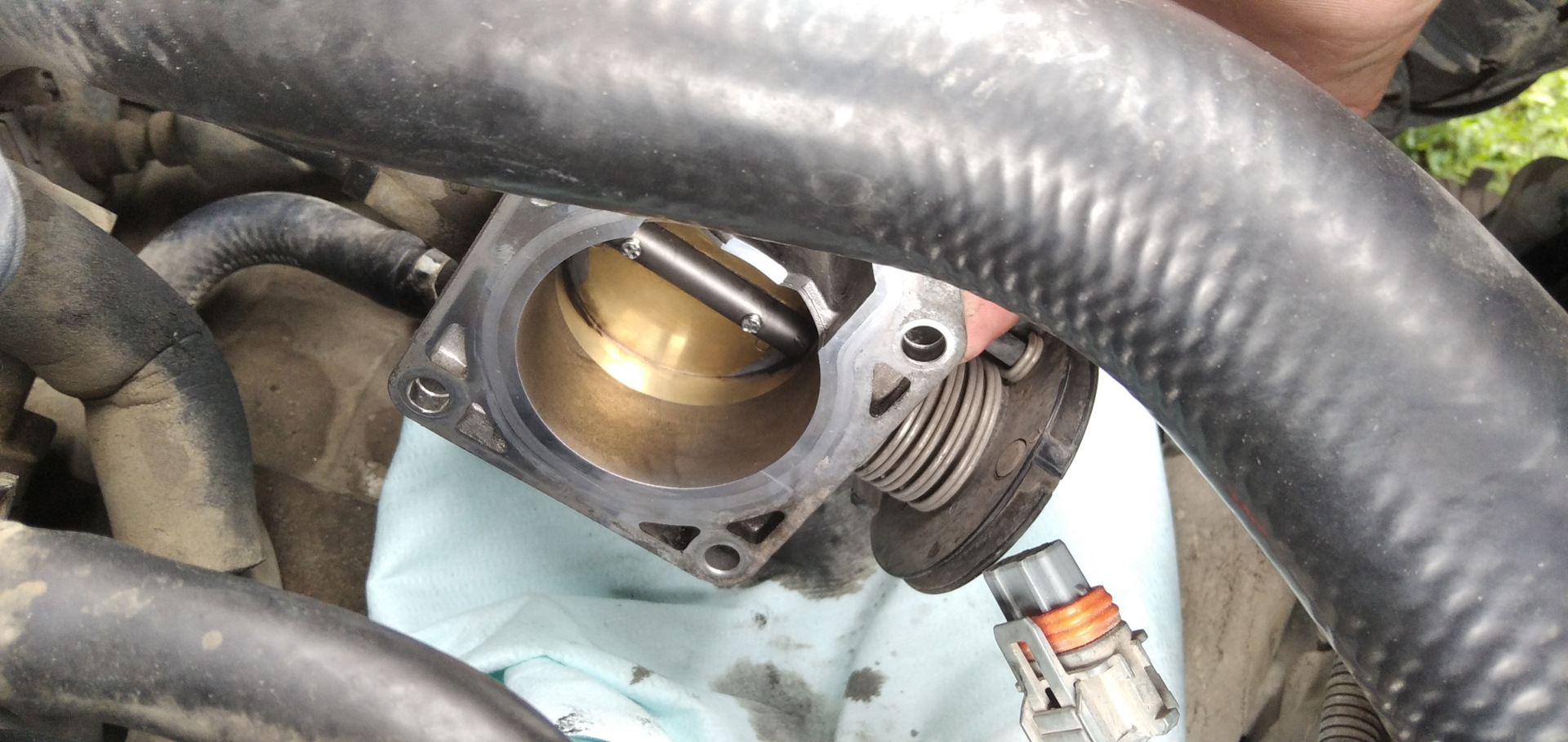 чистка дроссельной заслонки и подкрылков — KIA Ceed SW (1G), 1,6 л ...