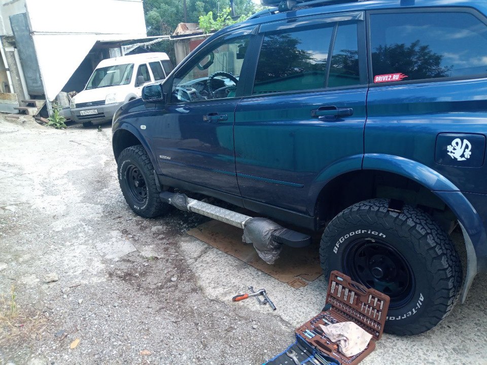 Левый порог на месте — SsangYong Kyron