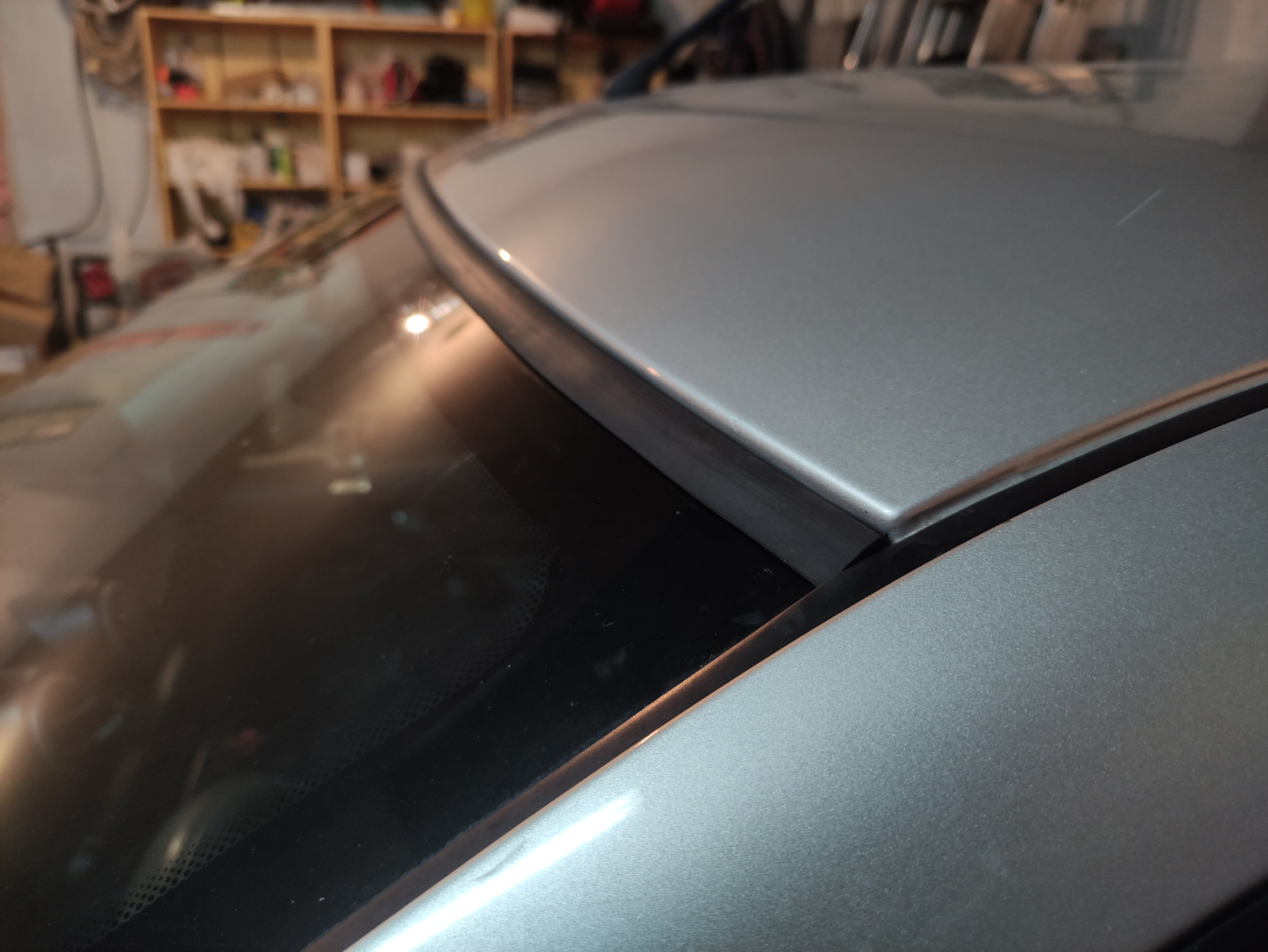 Уплотнитель лобового и устранение дребезга стекол — Lada Гранта Лифтбек ...