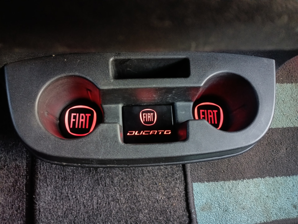 #050 Подсветка подстаканников — FIAT Ducato III, 2,3 л, 2012 года ...