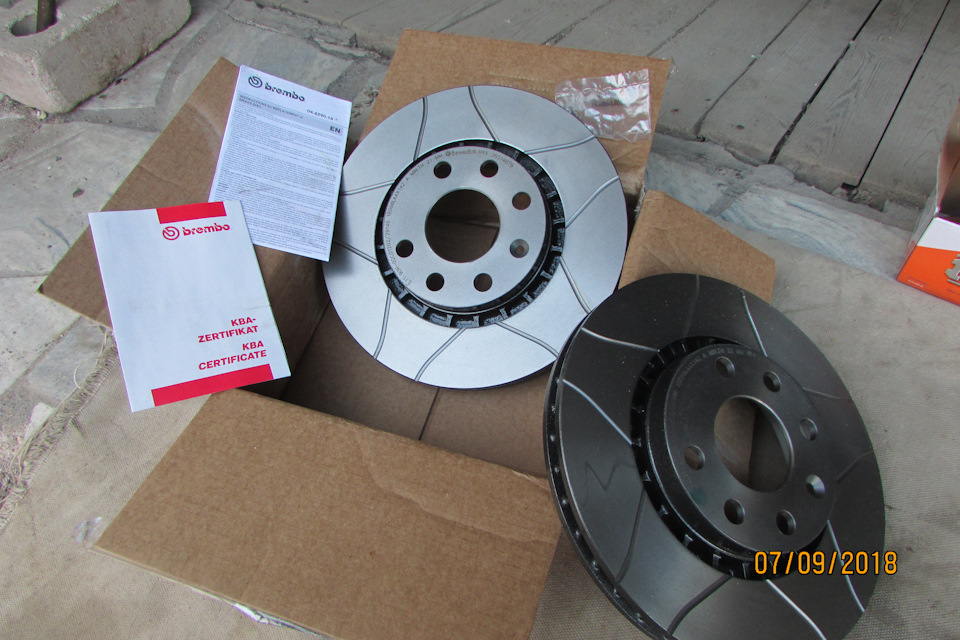 Тормозные диски Brembo.Вытащил из упаковки. — Daewoo Nexia (N150)