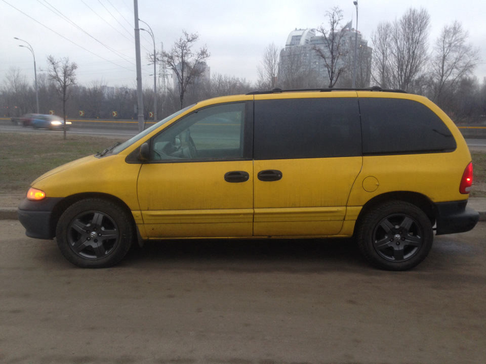 Караван 3. Додж Караван 3. Додж Караван 3.3. Колеса Додж Караван 3. Dodge Caravan 4 колесо.