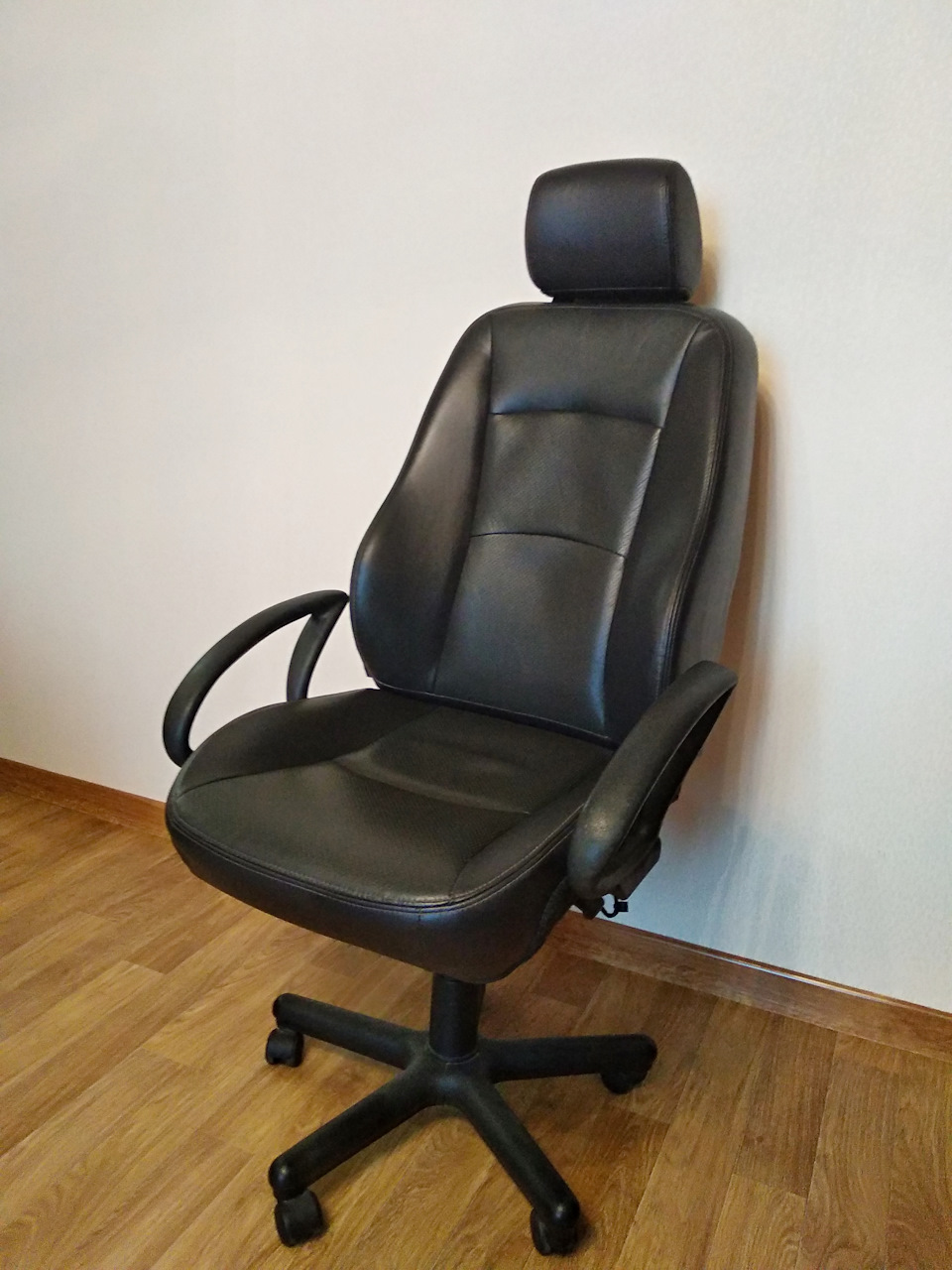 Компьютерное кресло + распродажа — ГАЗ Сайбер, 2,4 л, 2010 года ...