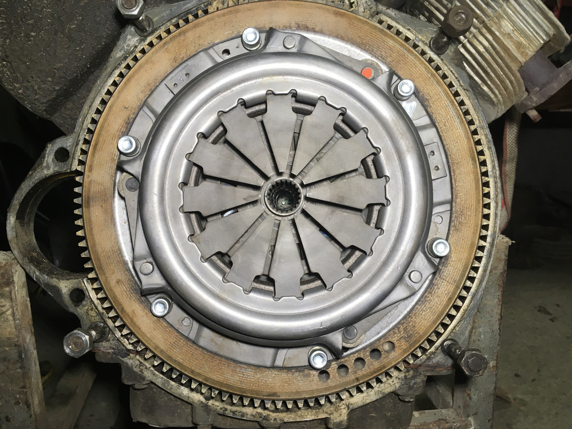 Диск сцепления москвич 412. Переделке сцепления. Сцепление форд мондео 3 дизель. Сцепление триал для рено сценик 12 одномассовый маховик. Гидравлическое сцепление шевроле лачетти.