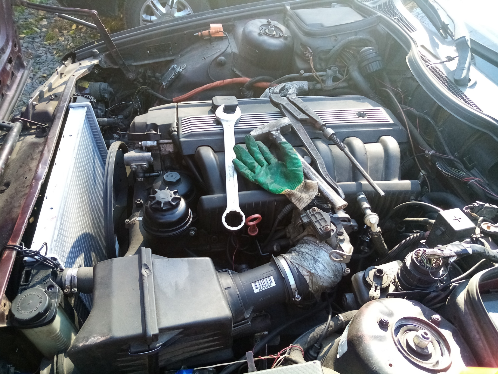 Чистка поршня VANOS — BMW 5 series (E34), 2,8 л, 1992 года | визит на ...