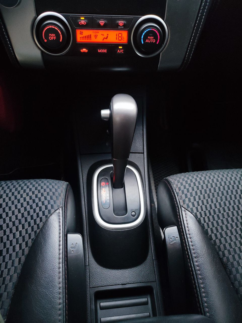 Как с завода! — Nissan Tiida (1G)