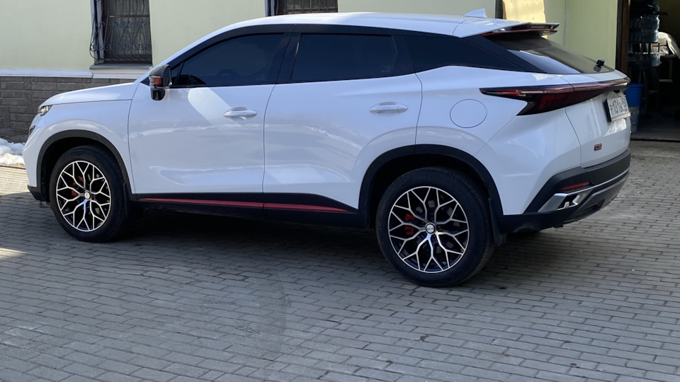 Omoda C5 Беляшик