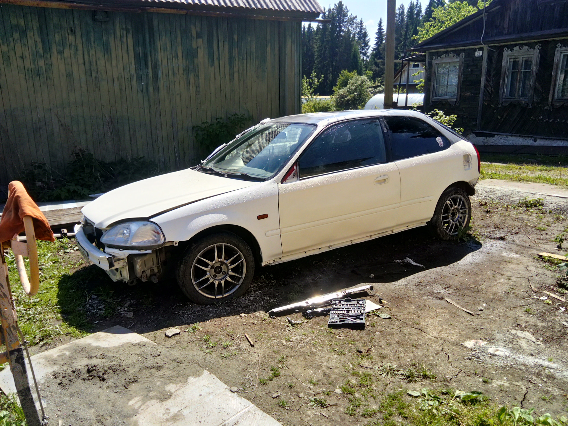 Монтана блэк — белый матовый. Начало — Honda Civic Hatchback (6G), 1,4 л,  1997 года | кузовной ремонт | DRIVE2