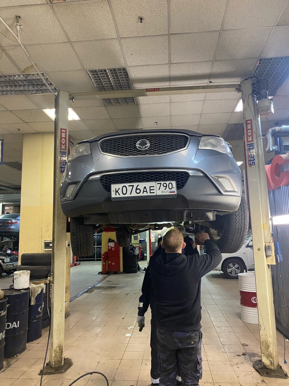 18. Замена масла в АКПП, заправка кондиционера и новые чехлы на сиденья ...