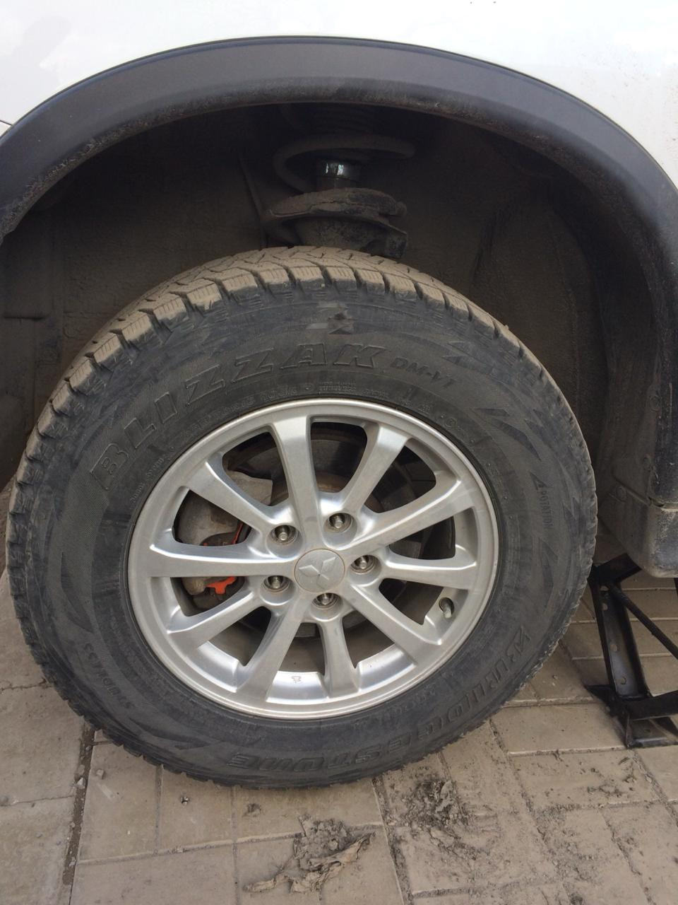 Покраска суппортов — Mitsubishi ASX, 2,4 л, 2012 года | другое | DRIVE2