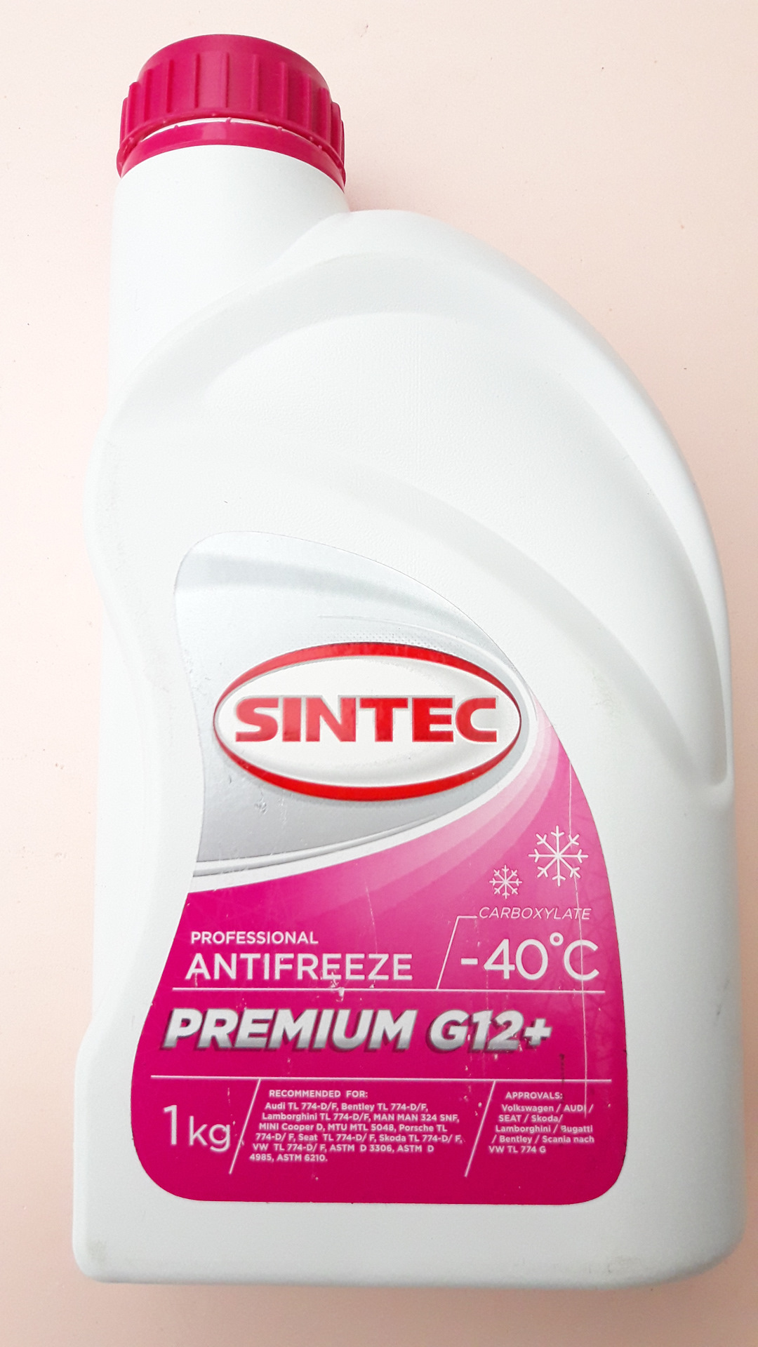 Антифриз гранта 16 клапанная. Какой антифриз в ладе гранта. Какой антифриз заливать в ладу гранту. Антифриз sintec lux g12 красный. Антифриз гранта.