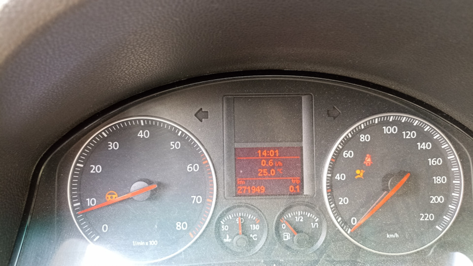 Фото в бортжурнале Volkswagen Golf Mk5. Запчасти на фото: B2501