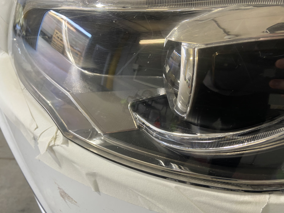 Замена фар на стайлинговые LED — Ford Kuga (2G), 2,5 л, 2015 года ...