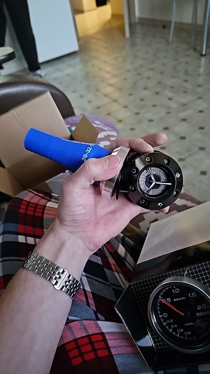 20) Датчик температуры, давления турбины, блоу офф, указатель ...