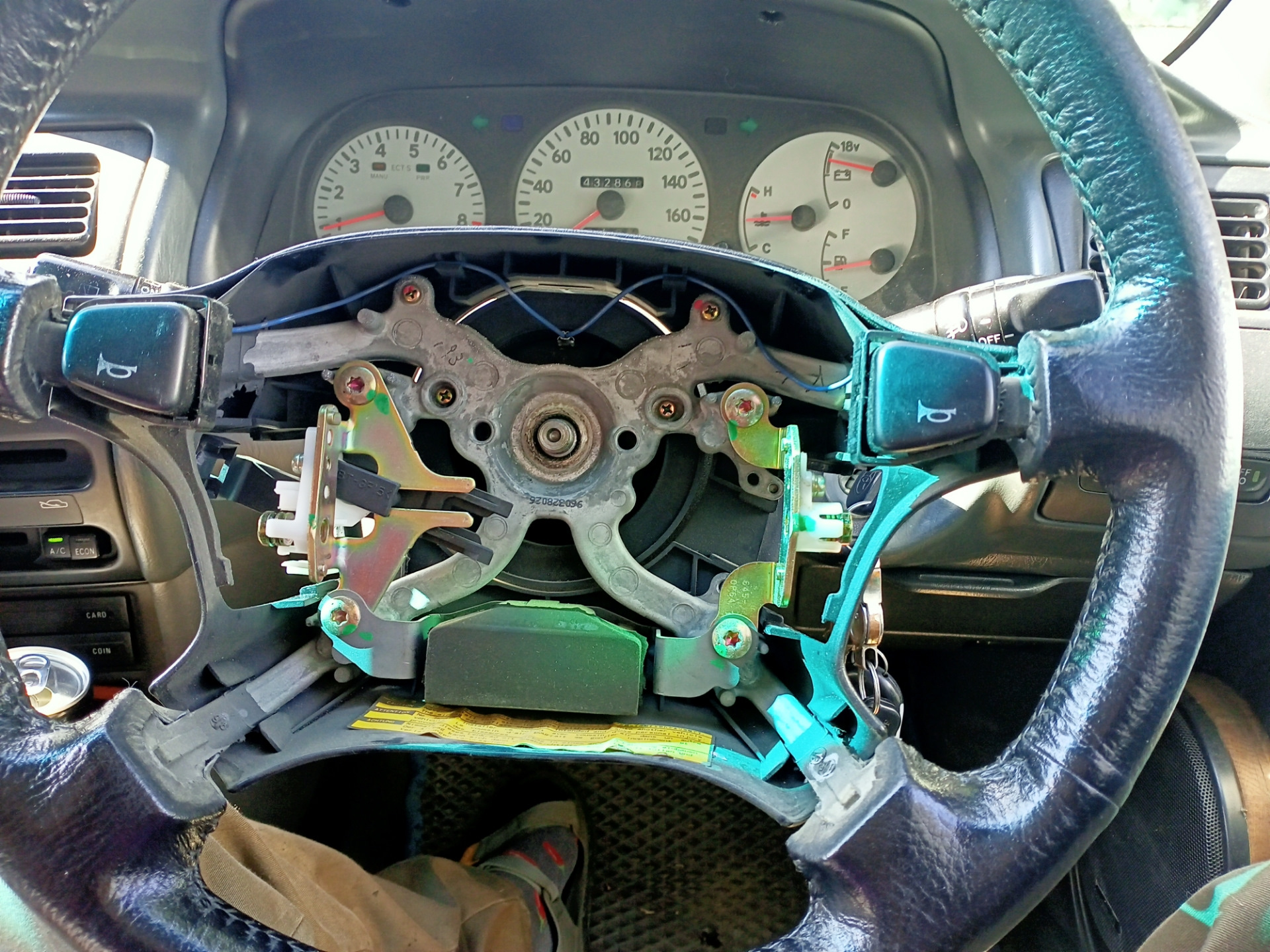 Ремонт клаксона, замена подрулевого контакта — Toyota Corolla (100), 1 ...