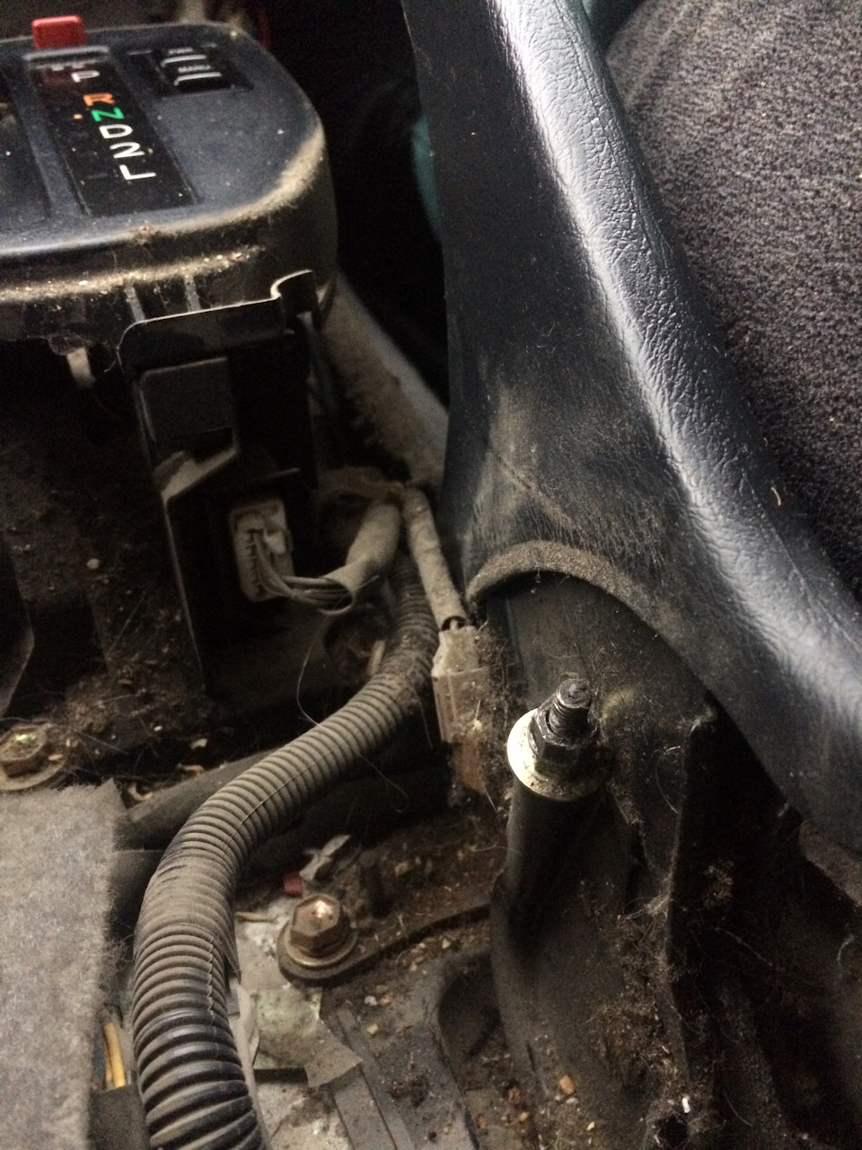 HIAAAgC1FeA 960 Как отрегулировать ручник на калдине