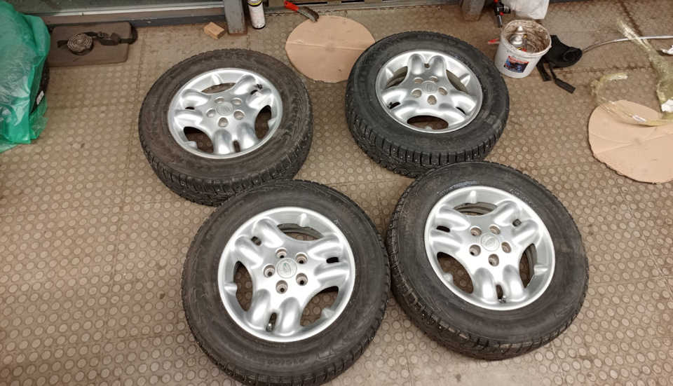 3. Подготовка к зиме. Новый аккум. Новые зимние колёса — Land Rover ...