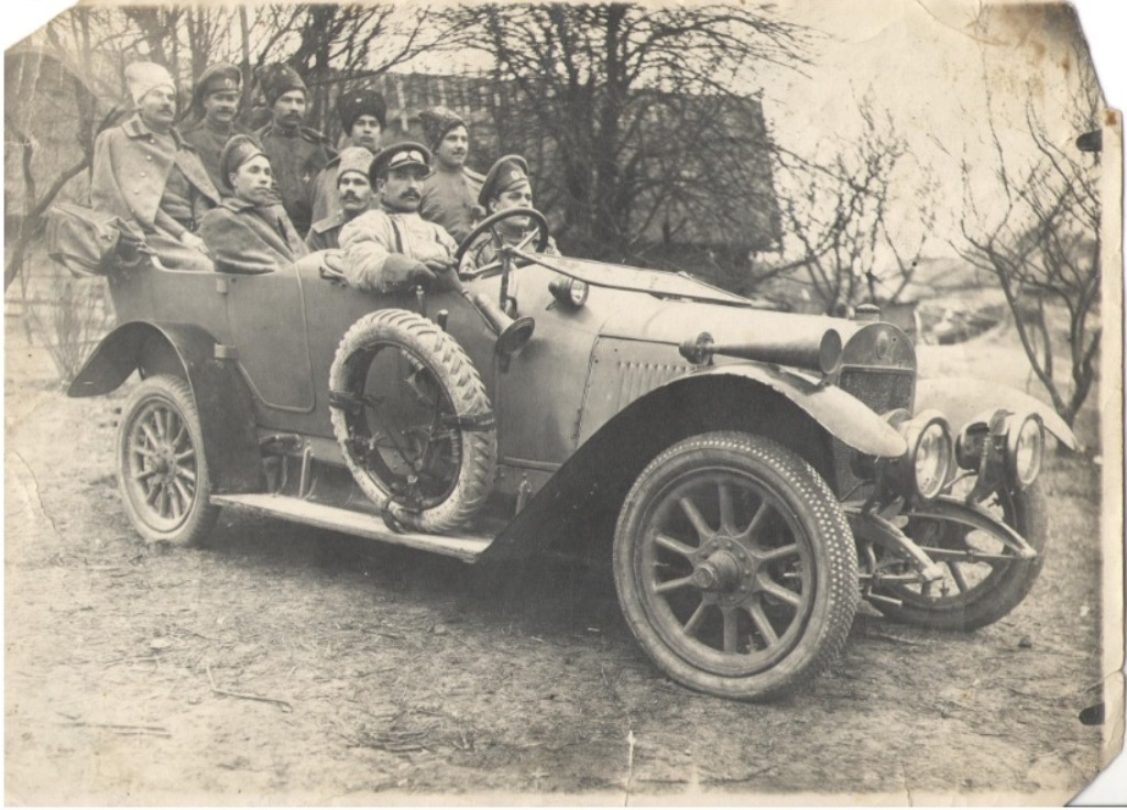 Газ времен первой мировой. Фиат 1916. Авто первой мировой войны. Автомобили 1 мировой войны. Opel 1916.