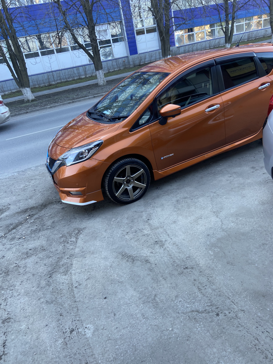 Диски — Nissan Note e-Power, 1,2 л, 2017 года | колёсные диски | DRIVE2