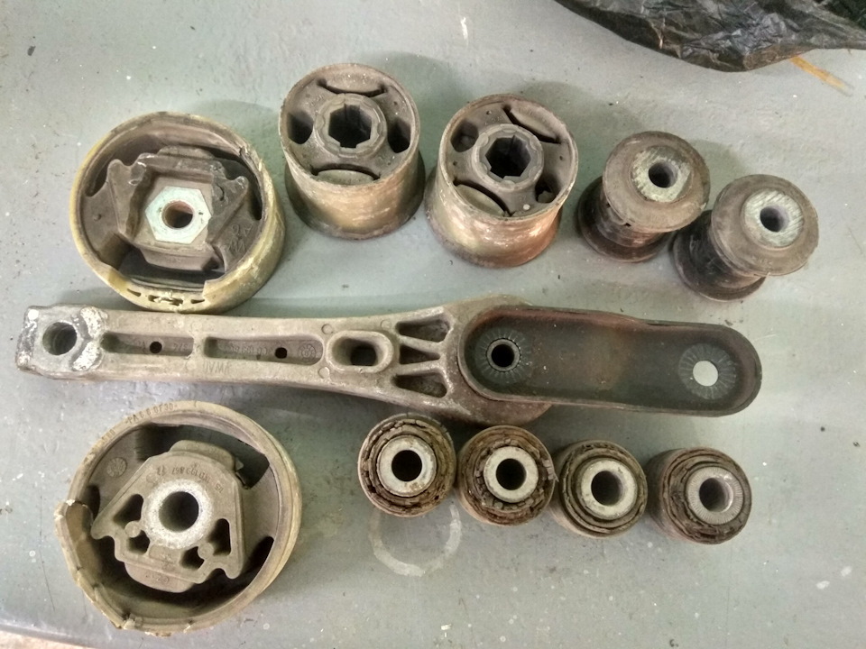 Промывка топливного бака и замена сайлентблоков в подвеске — Volkswagen ...