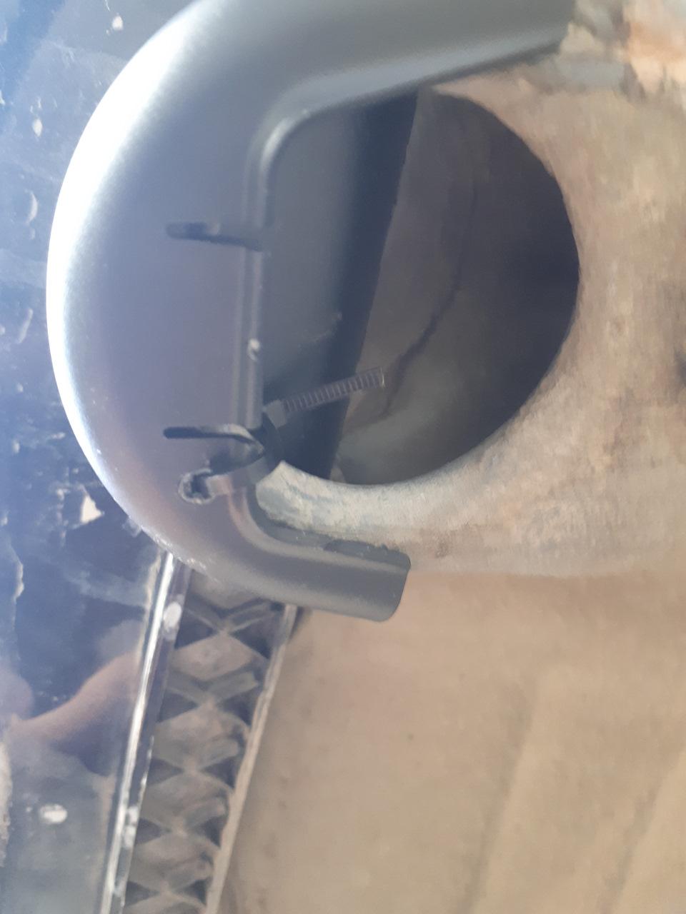 ПТФ, замена фильтра в топливном насосе — Volkswagen Polo Sedan, 1,6 л ...