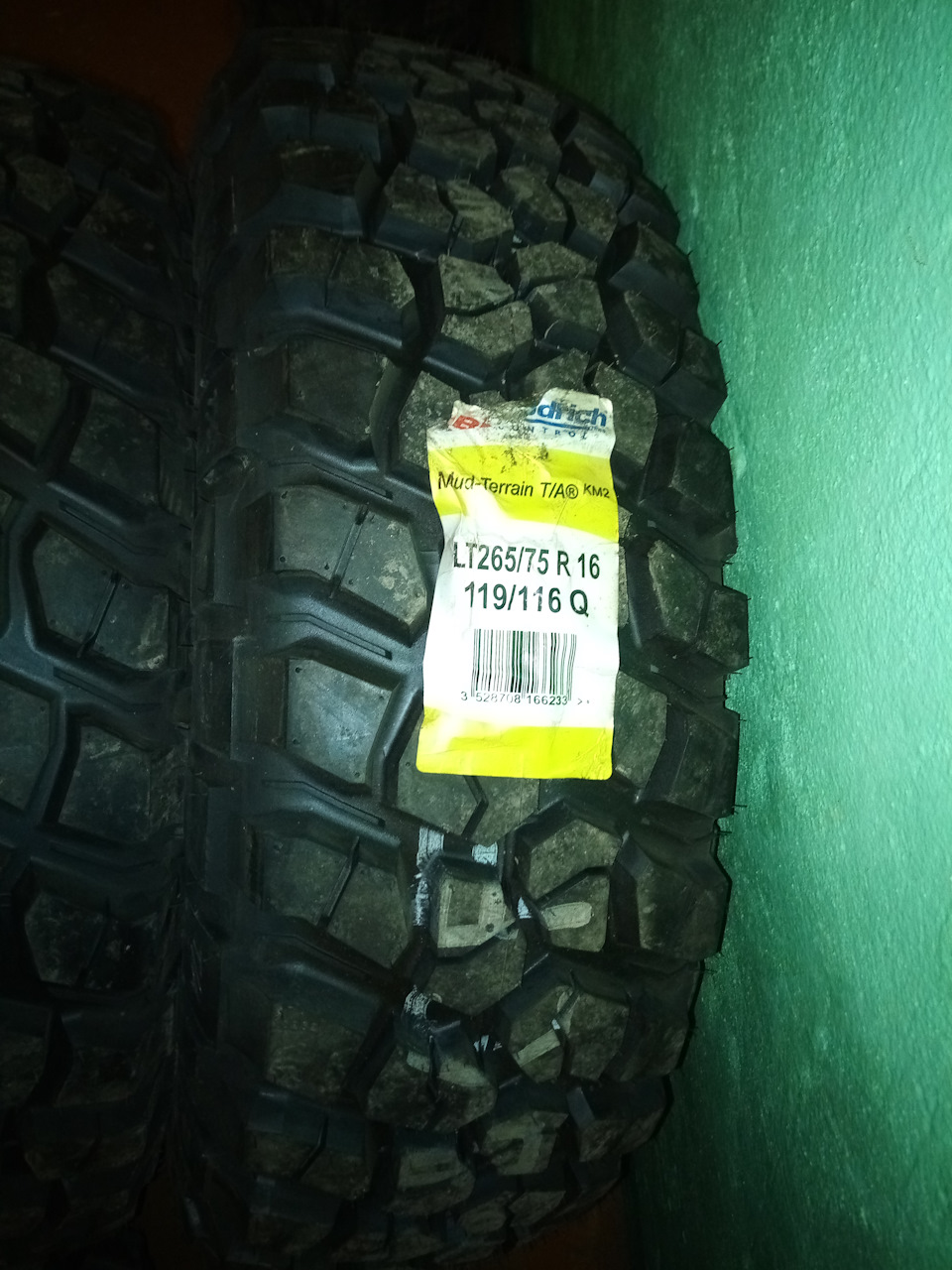 bfgoodrich mud terrain ta km2