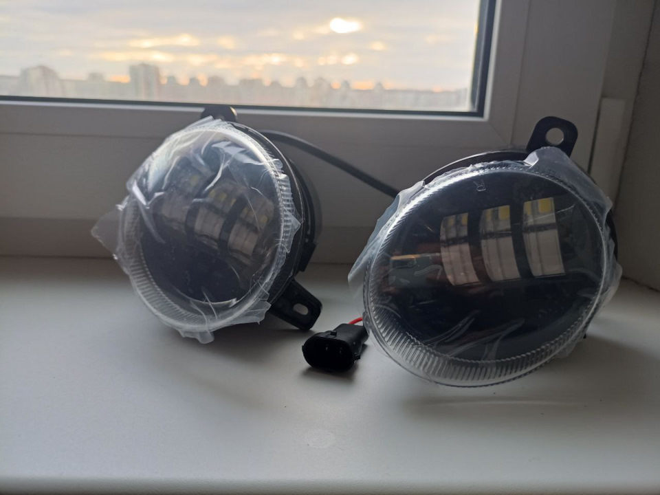 Птф лампочки киа сид 2012. Mtf светодиодные лампы h4. Аурис 2008 лампа ближнего света. Mitsubishi pajero 3 птф ксенон. Противотуманные лампочки камри 40 h7.