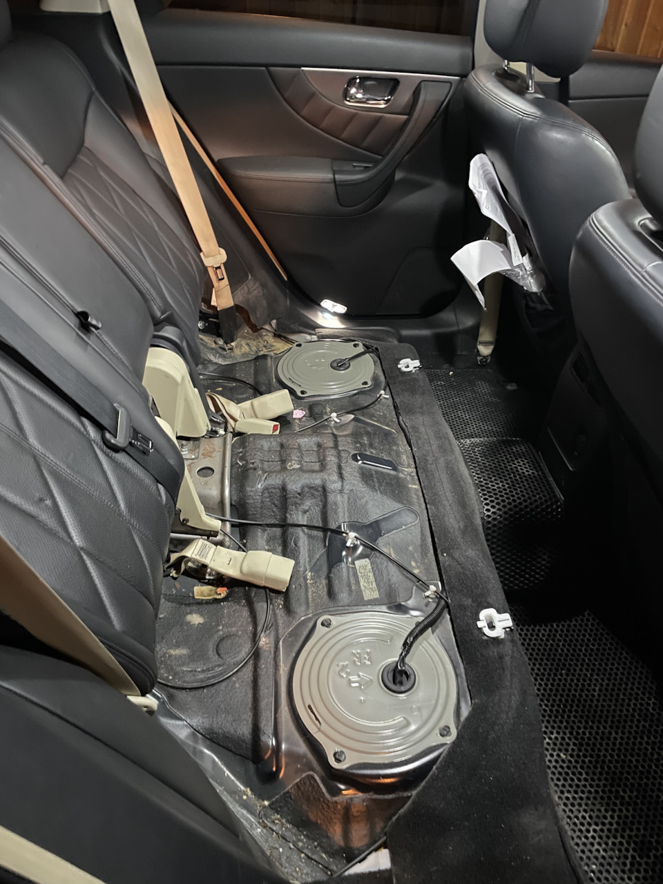 Перегородка в топливном баке — Infiniti FX (2G), 3,5 л, 2008 года ...